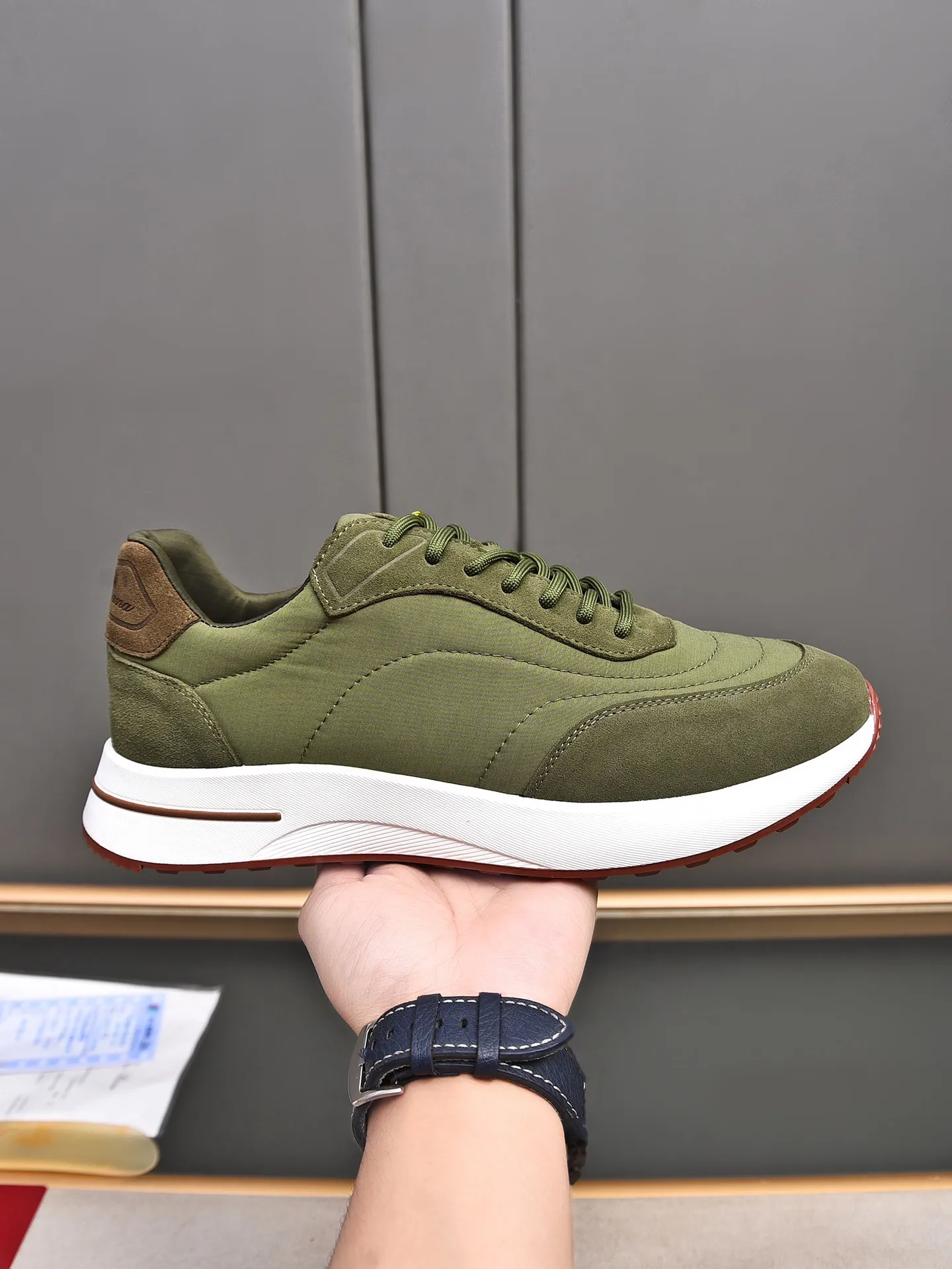 Men's shoes 💰460 LP new product on sale Loro Piana sports shoes｜Made with top-layer frosted and imported waterproof fabrics｜Comprehensive one-to-one restoration of the counter process｜Installed with original molded rubber three-color combination craft outsole｜Size: 39-44 (customized at 45.46)